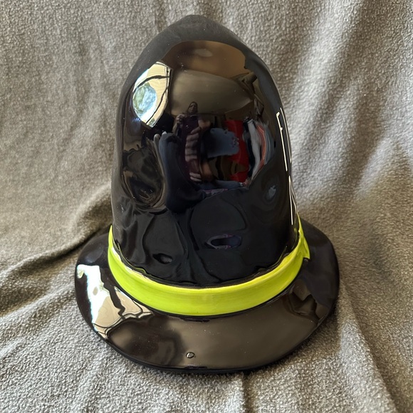 Rae Dunn flight night witches hat - Picture 2 of 4